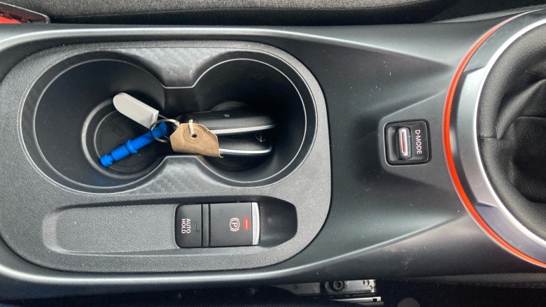 Nissan Juke 1.0 DiG-T N-Connecta 5dr Petrol Hatchback